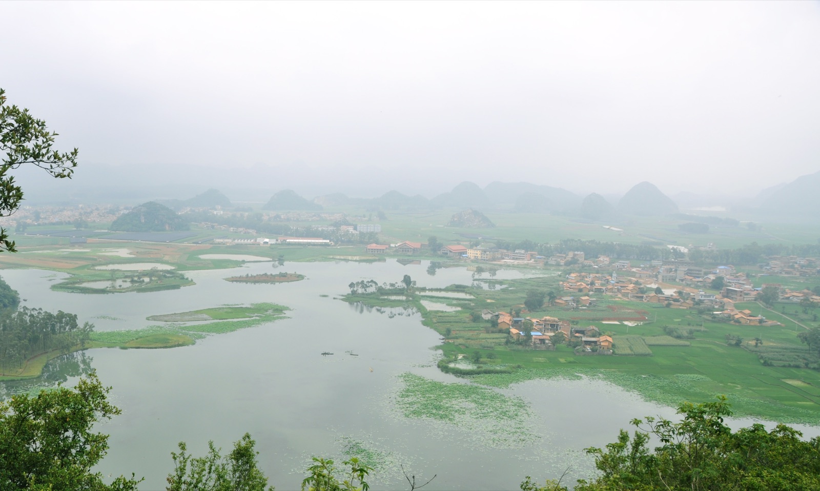 Du lịch Trung Quốc Phổ Giả Hắc 5 ngày mùa sen