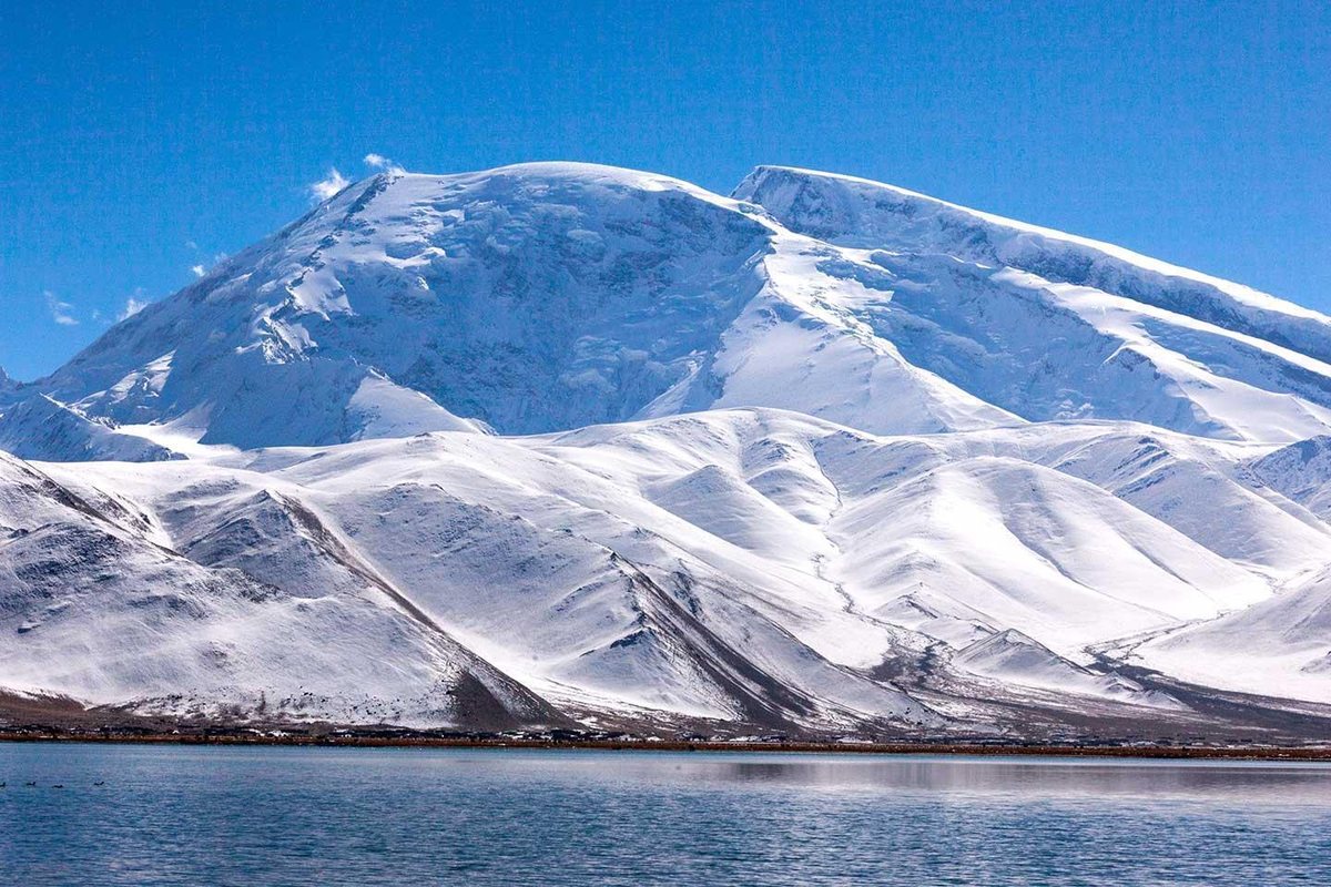 - TOUR NO SHOPPING - URUMQI – KANAS – HEMU – YINING -