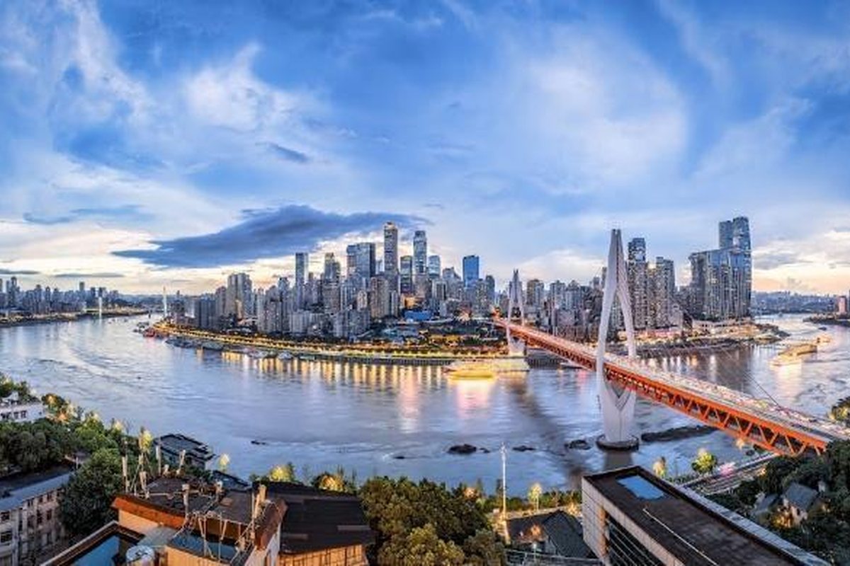 Trùng Khánh 4 ngày cho người đi lần đầu: mẹo di chuyển trong thành phố tầng lớp